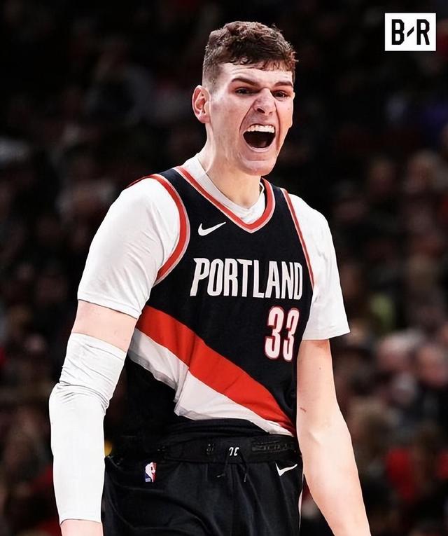 九游娱乐入口-爵士遭遇惨败，戈贝尔双双被罚下场的简单介绍