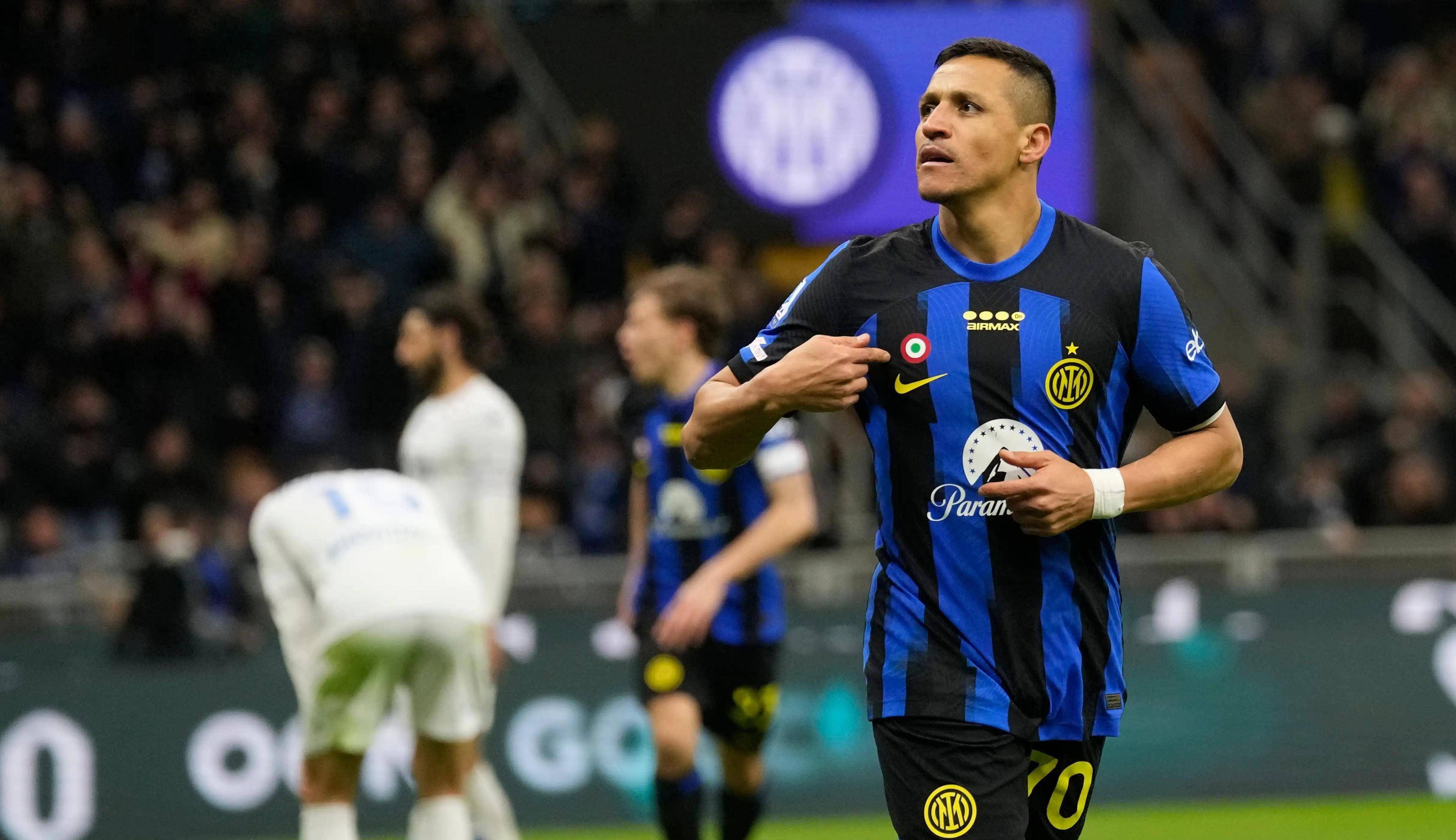 关键比赛中球员发挥出色，帮助球队取得胜利