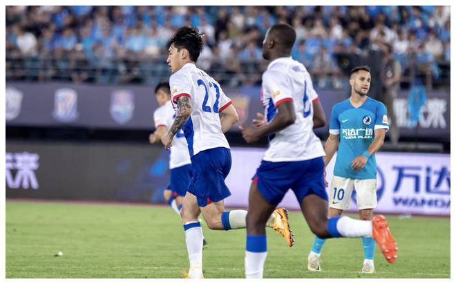 上海申花连败，危机重重需要及时扭转的简单介绍