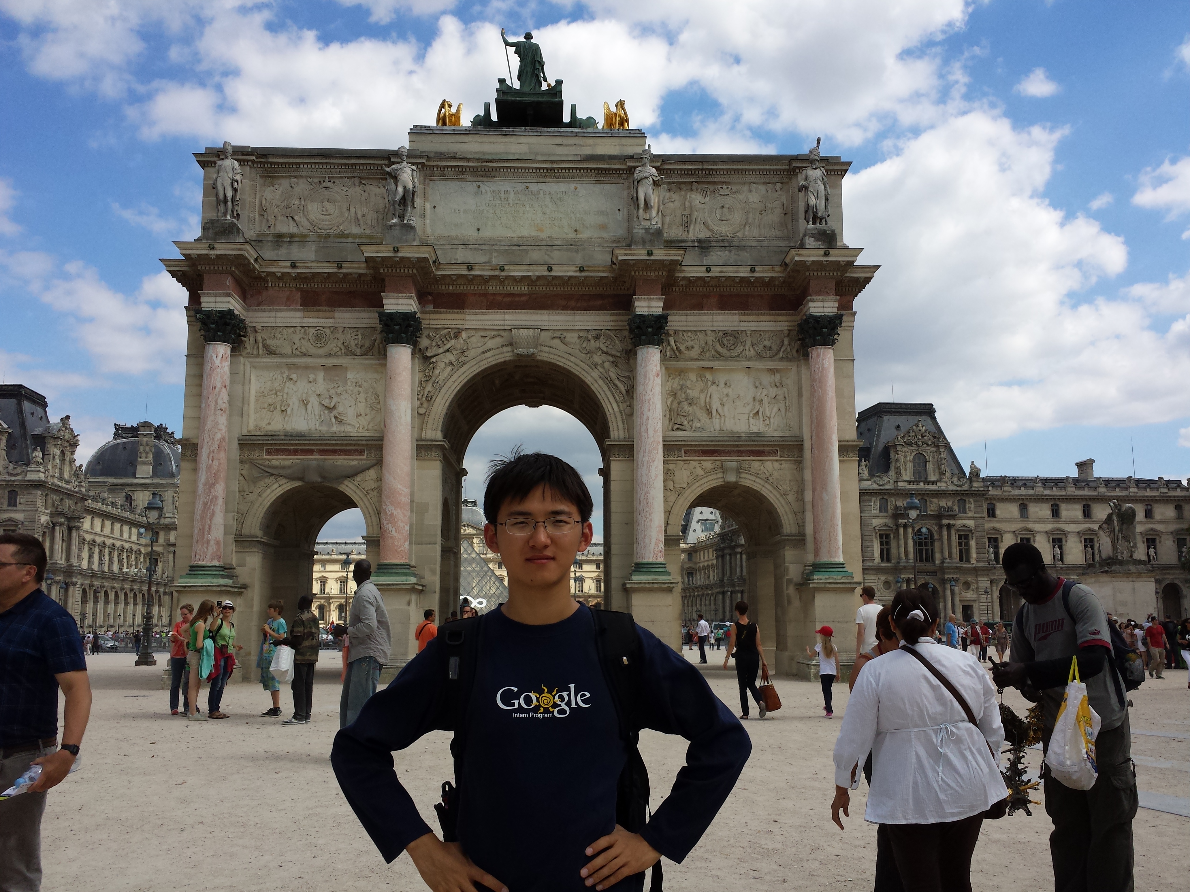 包含英国蒙比利尼加盟巴黎出色个人表现的词条