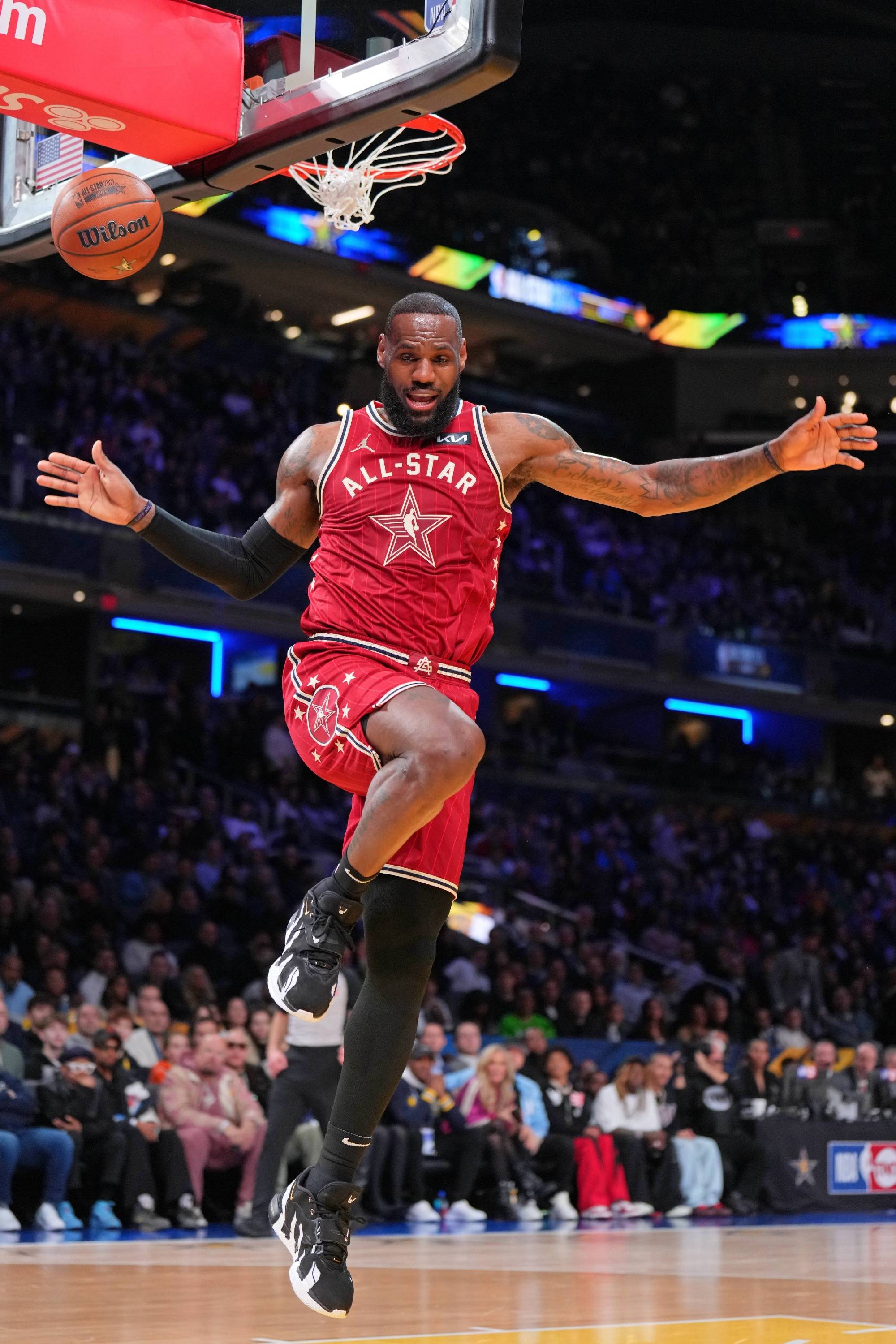 精湛技艺华丽表现，球员们彰显出色实力