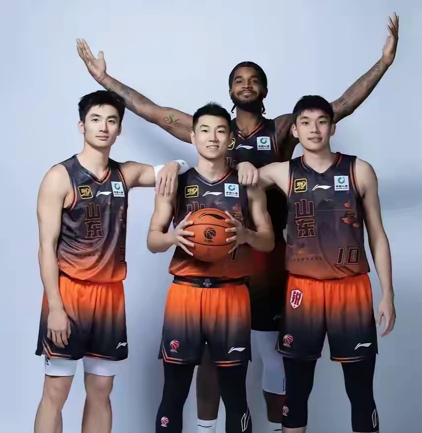 关于篮球天王归队男篮,球员备战迎世界盛事展现国际实力的信息 关于篮球天王归队男篮,球员备战迎世界盛事展现国际实力的信息