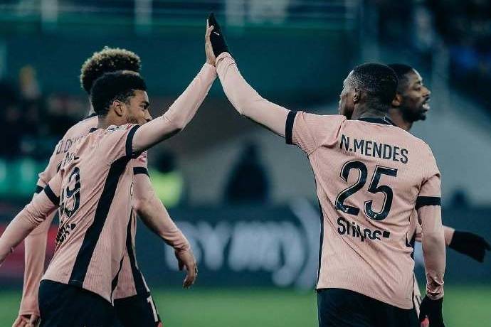 关于圣埃蒂安客场取胜昂热，保级告急欧战资格竞争白热化的信息