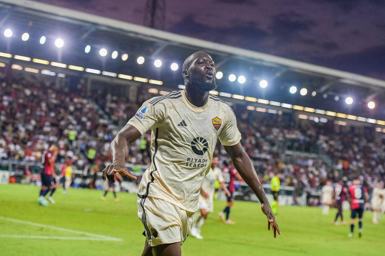 包含佛罗伦萨换帅效果不明显，战绩持续低迷的词条