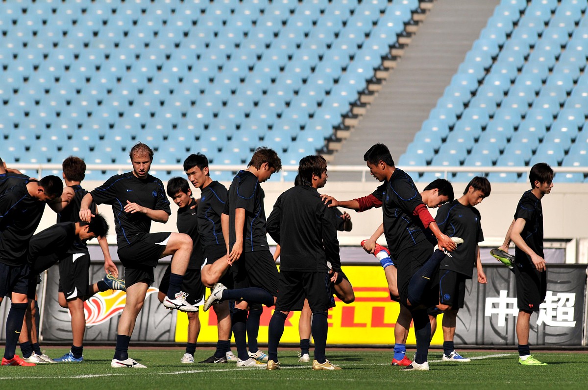 九游娱乐官方网站-包含赛场内外花絮曝光，球员生活鲜活有趣的词条