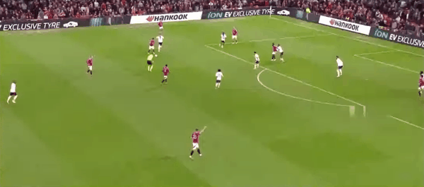 里昂被圣埃蒂安击败,雄心壮志未受影响的简单介绍 里昂被圣埃蒂安击败,雄心壮志未受影响的简单介绍