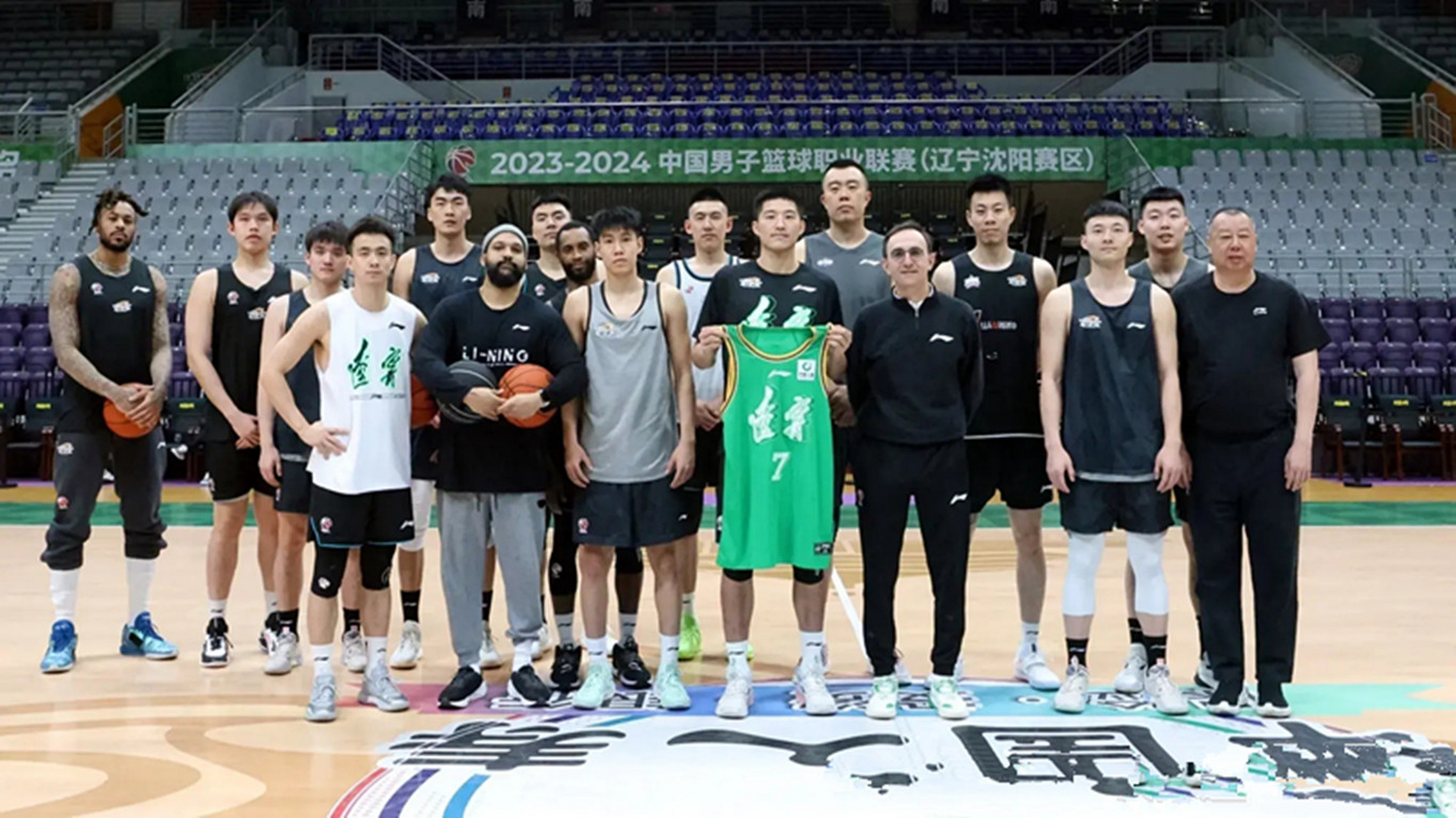 九游娱乐-包含亚太地区决赛厮杀正酣，淘汰赛可期的词条