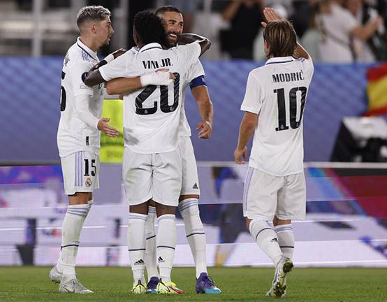 九游官网-阿尔梅里亚全力以赴，对阵加的斯，追求三分的简单介绍