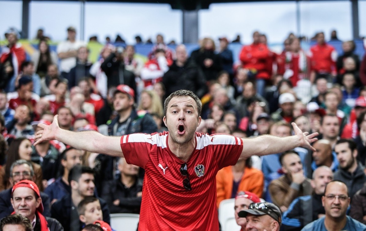 关于匈牙利险胜威尔士，出线形势危险的信息