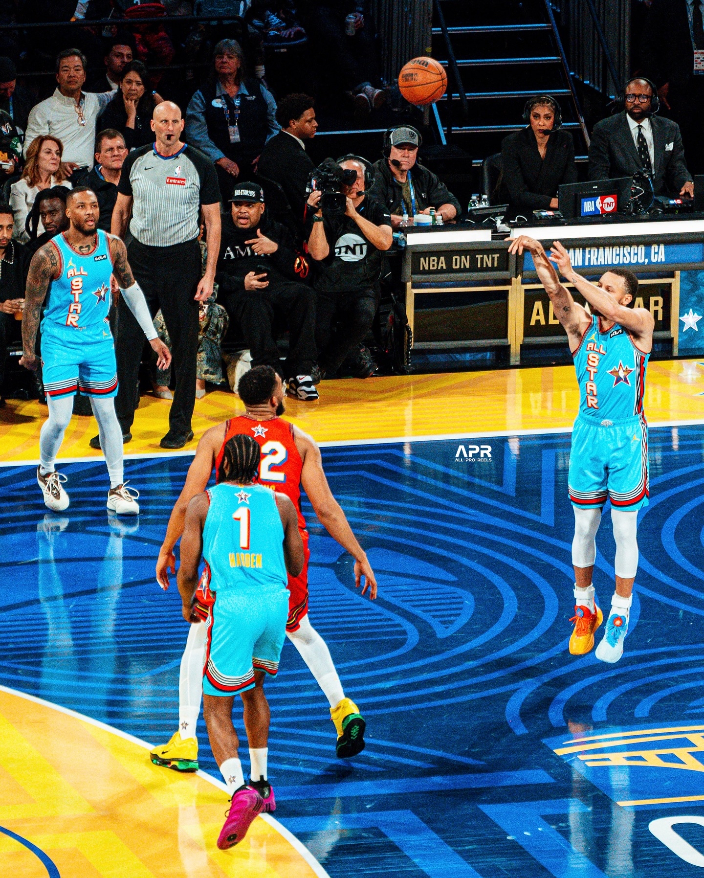 快速换人策略让球队在比赛中实现逆袭的简单介绍 快速换人策略让球队在比赛中实现逆袭的简单介绍