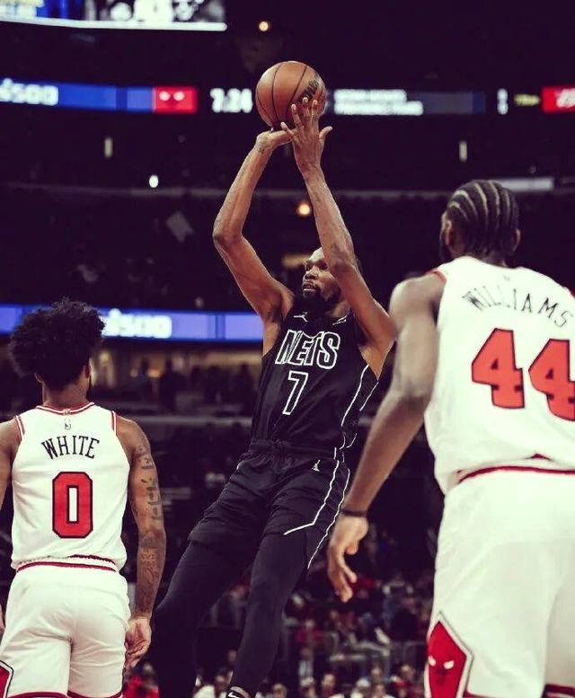 篮网擒下公牛,豪取两连胜 篮网擒下公牛,豪取两连胜