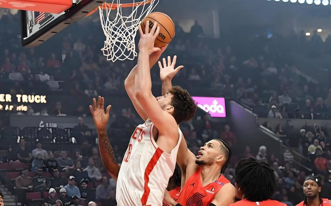 九游体育官方入口-魔术完败活塞，现场观众联手高喊，火箭军团开拓者主场心理优势压制球队！的简单介绍